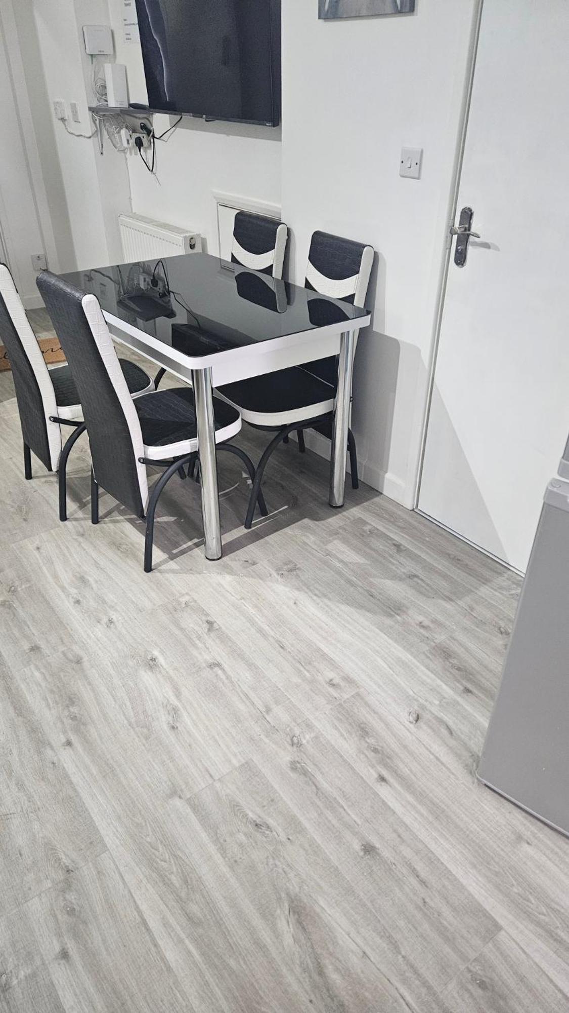 Luxury 2 Bedrooms Flat Leytonstone 伦敦 外观 照片
